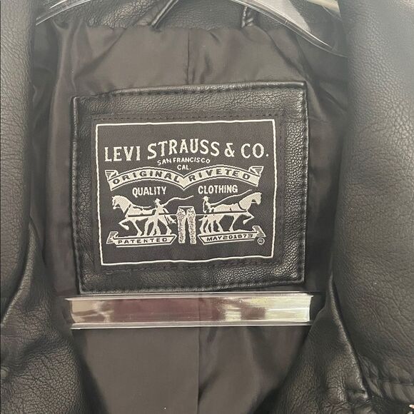 NWT Levi's Belted Faux Leather Moto Jacket - Black Size Small - Picture 6 of 15